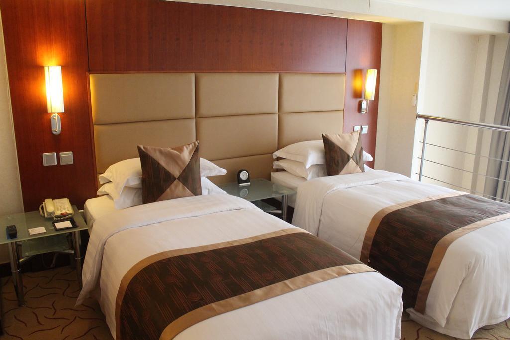 Ariva Beijing West Hotel Pequim Exterior foto