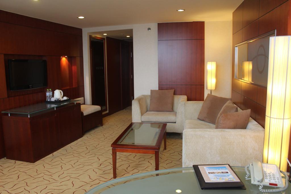 Ariva Beijing West Hotel Pequim Exterior foto