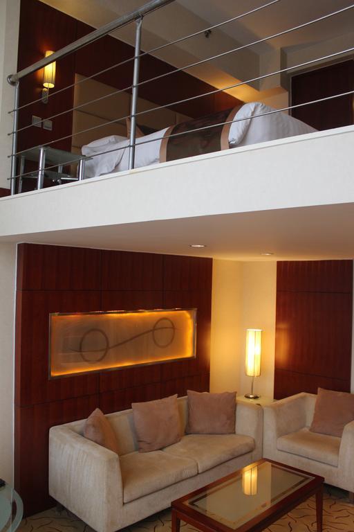 Ariva Beijing West Hotel Pequim Exterior foto
