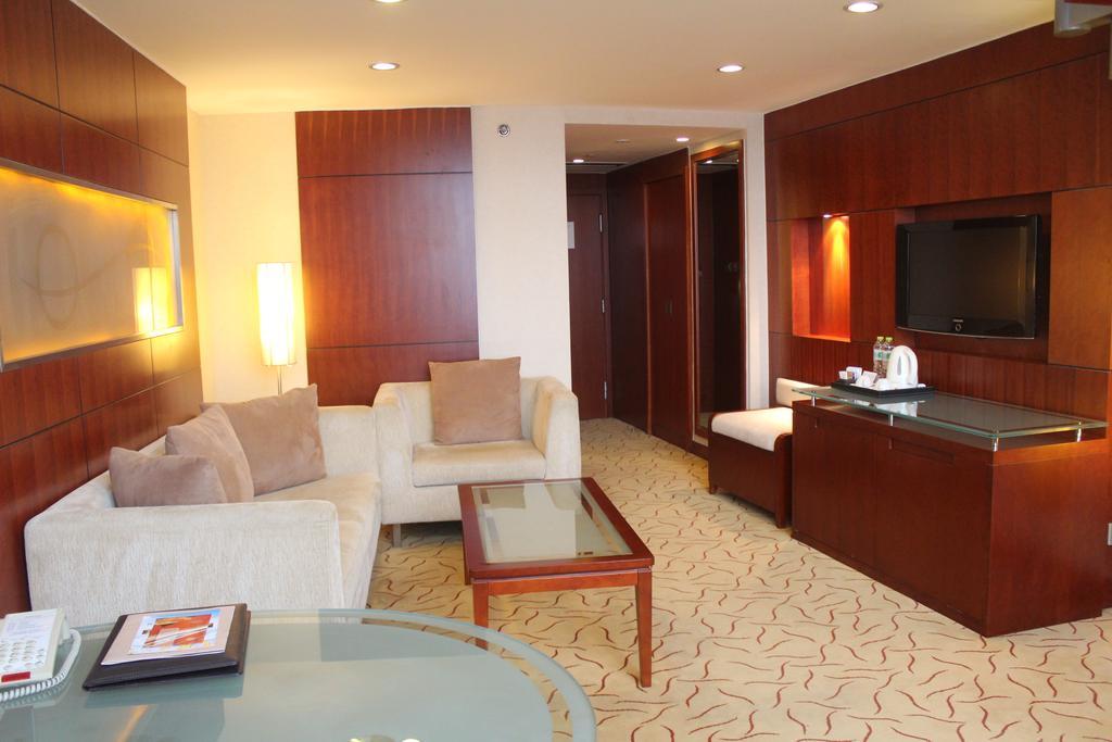 Ariva Beijing West Hotel Pequim Exterior foto