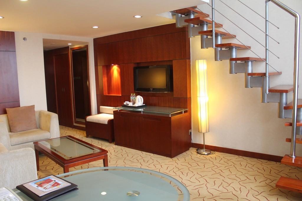 Ariva Beijing West Hotel Pequim Exterior foto