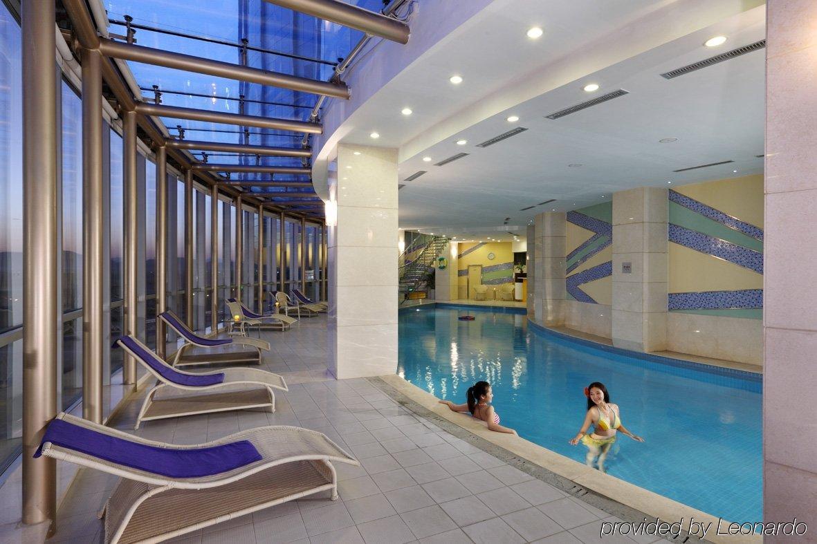 Ariva Beijing West Hotel Pequim Exterior foto