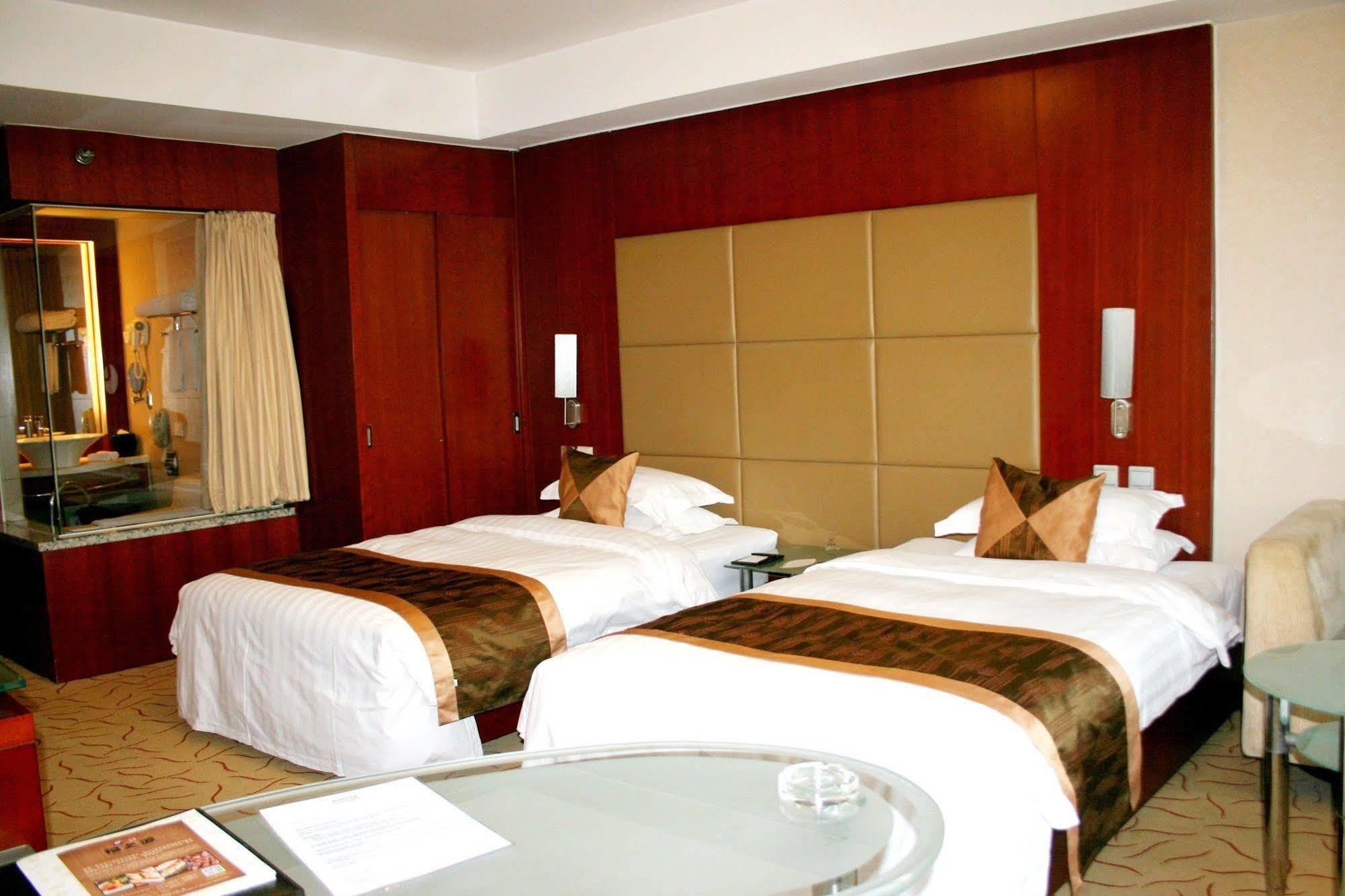 Ariva Beijing West Hotel Pequim Exterior foto